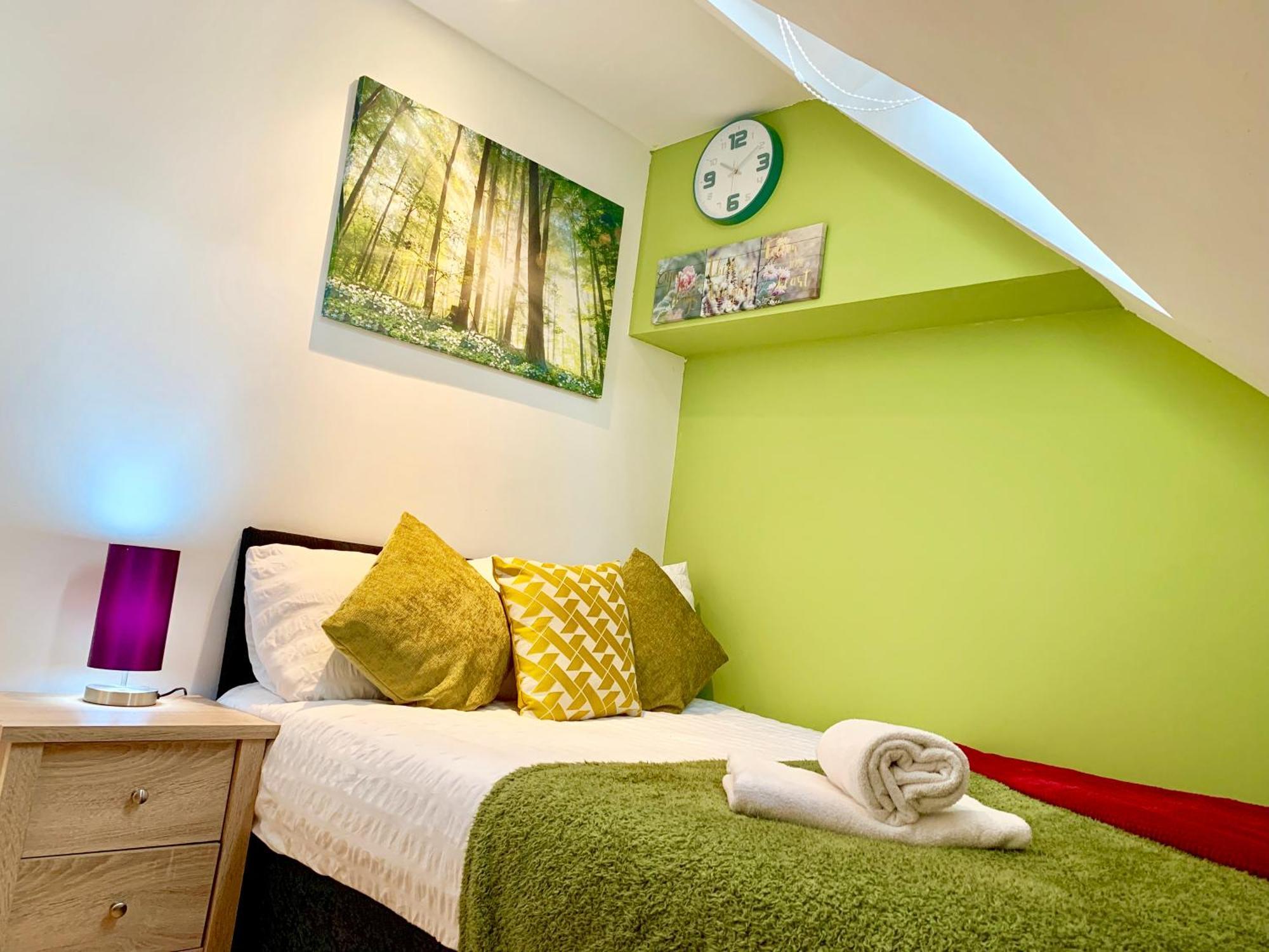 1 Bed Apartment,Recep,Kitchen,Bath Ilford Zewnętrze zdjęcie